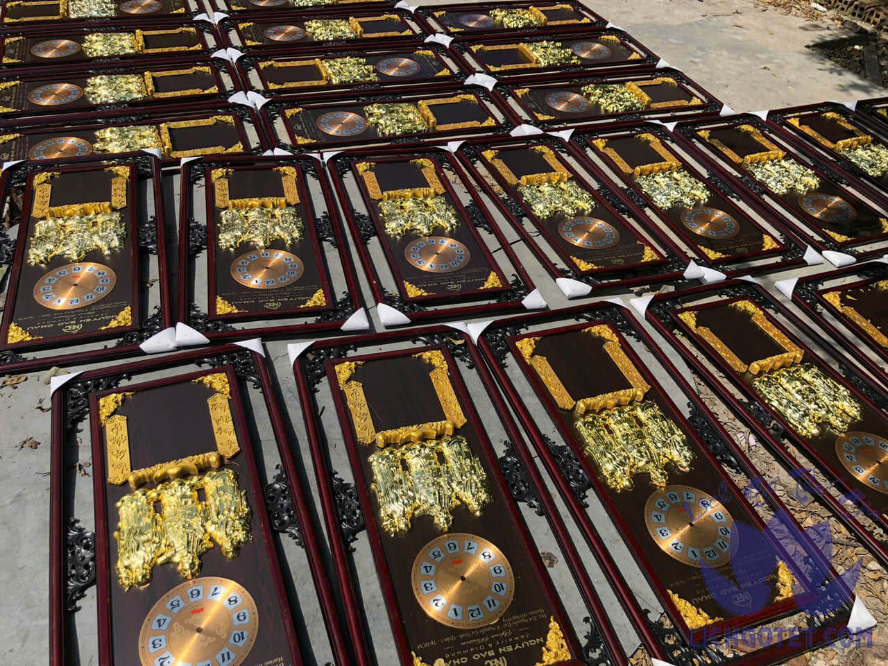 Cách chọn chất liệu gỗ phù hợp nhất để làm lịch Tết treo tường