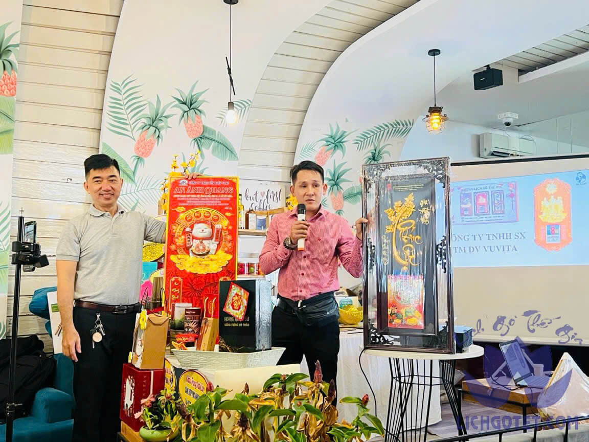 Quy trình sản xuất lịch Tết chuyên nghiệp tại Xưởng Lịch Tết Thế Gia