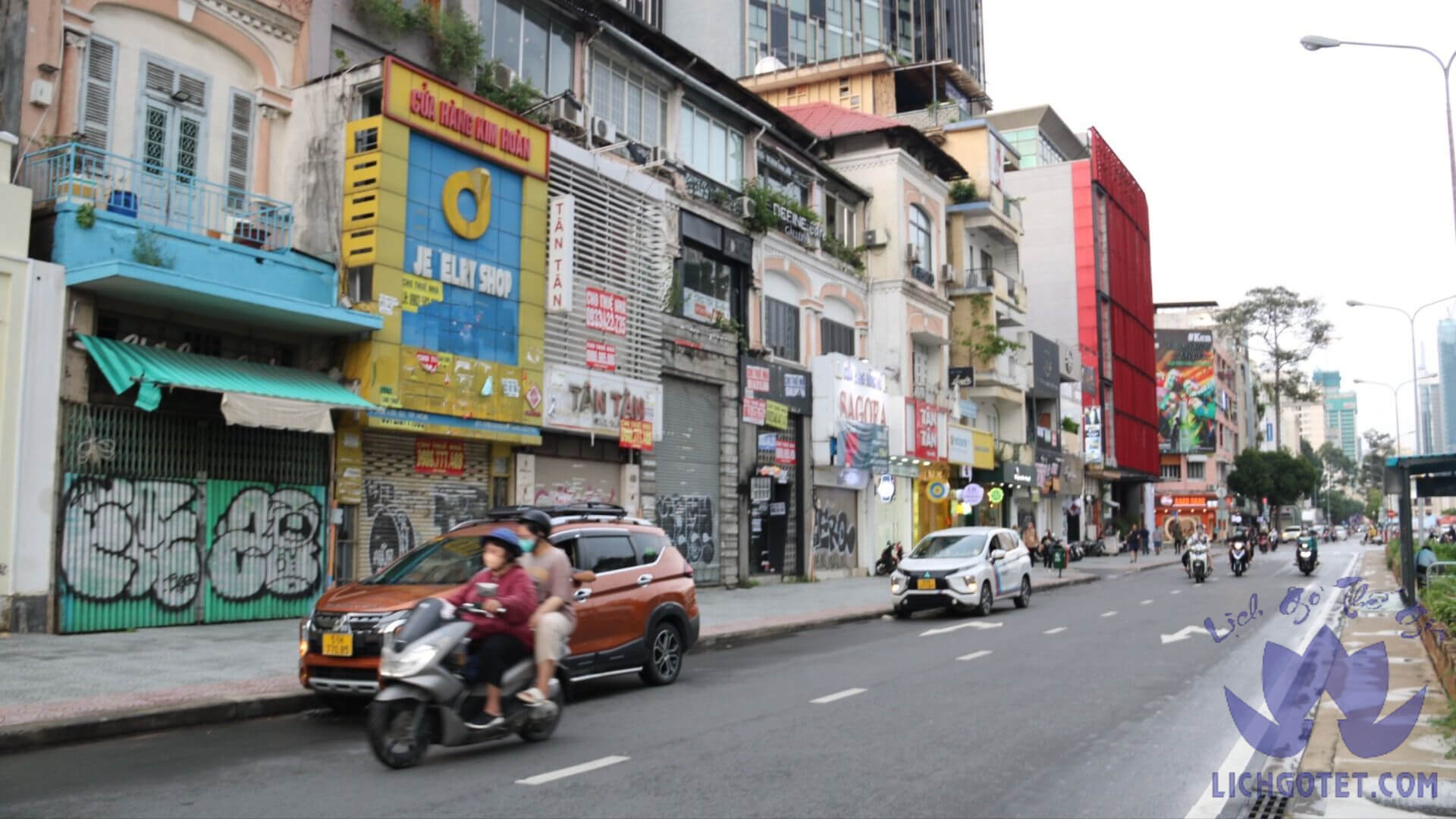 Chọn vị trí, hướng, cách đặt tên cửa hàng theo tuổi hợp phong thủy